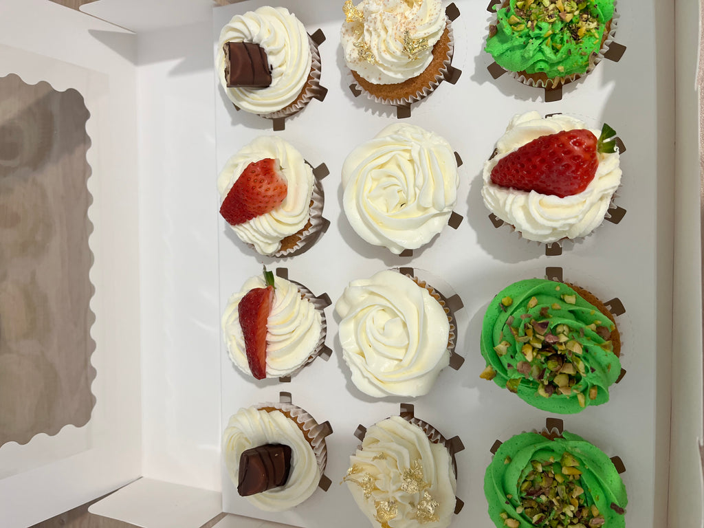 boite de 12 cupcakes assorti fourré 4 saveurs au choix