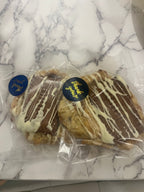 boite de cookies speculoos et Oréo